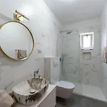 In Mit Privatem Pool By Interhome Dom wakacyjny *