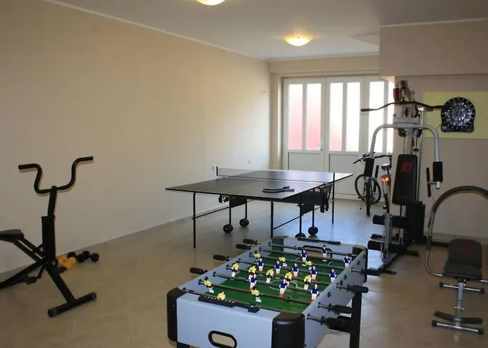 In Mit Privatem Pool By Interhome