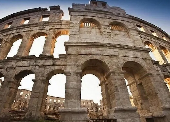 Tatil Evi In Mit Privatem Pool By Interhome Pula