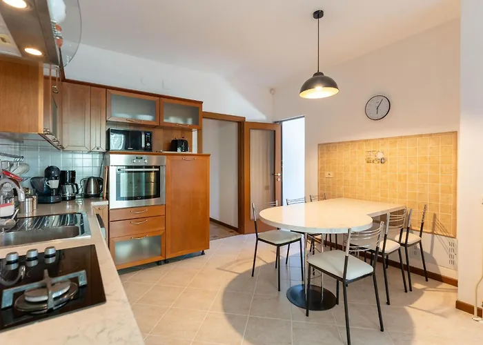 In Mit Privatem Pool By Interhome Tatil Evi Pula