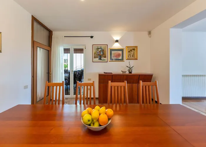 In Mit Privatem Pool By Interhome Pula