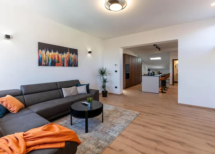 In Mit Privatem Pool By Interhome بولا