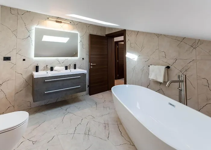 بيت للعطل In Mit Privatem Pool By Interhome بولا