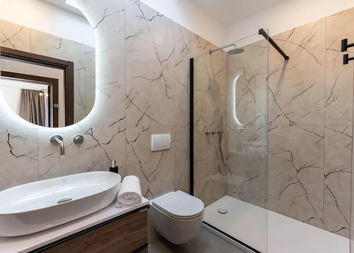 In Mit Privatem Pool By Interhome *