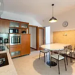 In Mit Privatem Pool By Interhome Сasa de vacaciones Pula