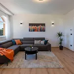In Mit Privatem Pool By Interhome Сasa de vacaciones