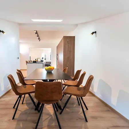 In Mit Privatem Pool By Interhome * Pula