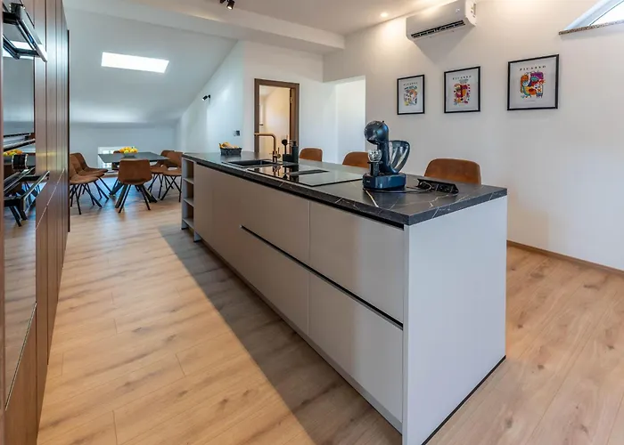 In Mit Privatem Pool By Interhome Pula