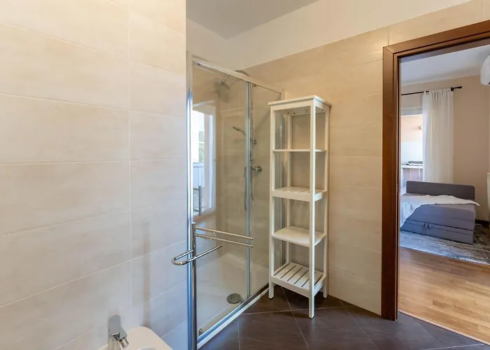 In Mit Privatem Pool By Interhome