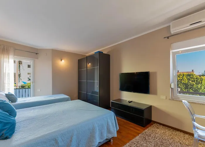 In Mit Privatem Pool By Interhome Сasa de vacaciones *