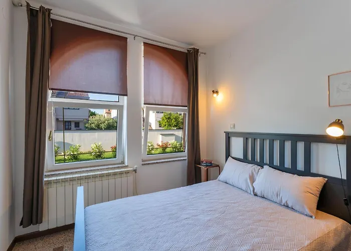 In Mit Privatem Pool By Interhome * Pula