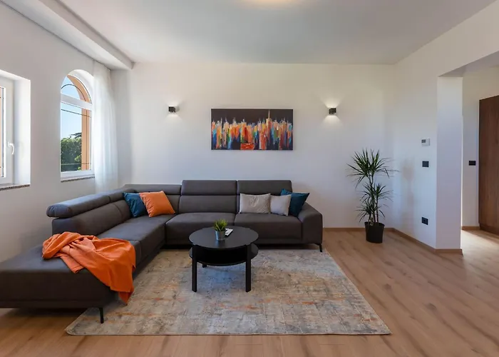 In Mit Privatem Pool By Interhome Vakantiehuis